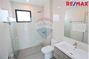 363 Sqm., 7 Beds Townhouse listed for ฿ 13,900,000.