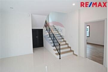 363 Sqm., 7 Beds Townhouse listed for ฿ 13,900,000.