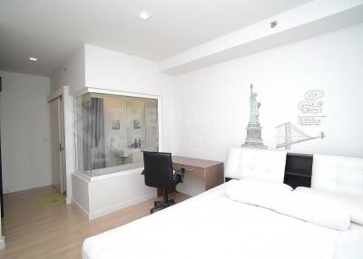 1-BR Condo at The Seed Mingle Sathorn-Suanplu near BTS Sala Daeng