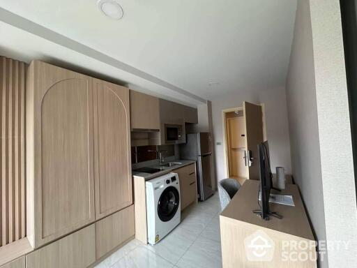 1-BR Condo at Walden Asoke near MRT Sukhumvit