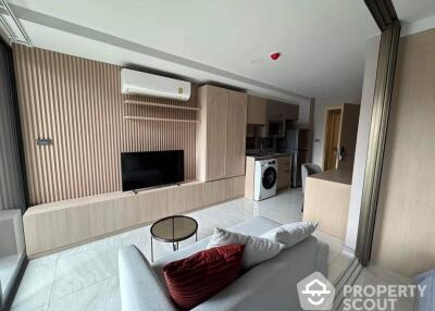 1-BR Condo at Walden Asoke near MRT Sukhumvit