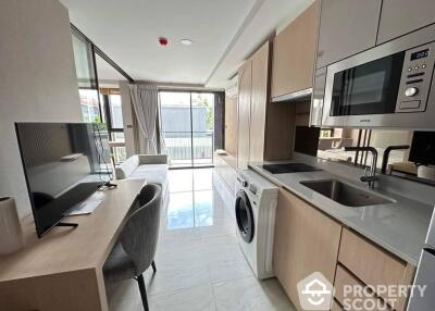 1-BR Condo at Walden Asoke near MRT Sukhumvit