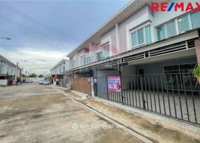 103 Sqm., 3 Beds Townhouse listed for ฿ 2,390,000.