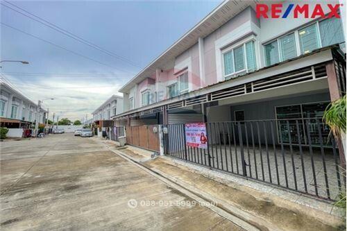 103 Sqm., 3 Beds Townhouse listed for ฿ 2,390,000.