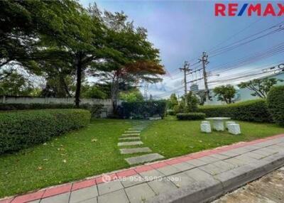 103 Sqm., 3 Beds Townhouse listed for ฿ 2,390,000.