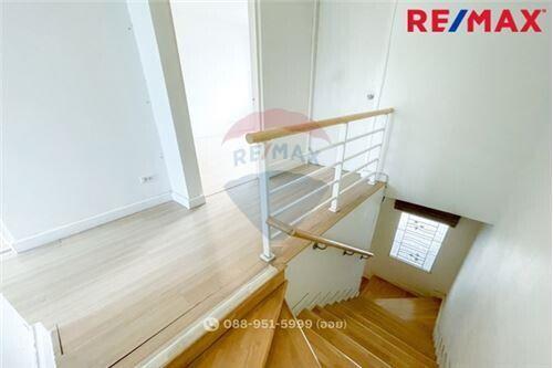 103 Sqm., 3 Beds Townhouse listed for ฿ 2,390,000.