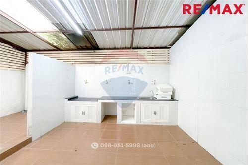 103 Sqm., 3 Beds Townhouse listed for ฿ 2,390,000.