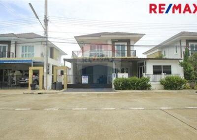 216 Sqm., 3 Beds Townhouse listed for ฿ 3,690,000.