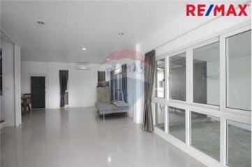 216 Sqm., 3 Beds Townhouse listed for ฿ 3,690,000.