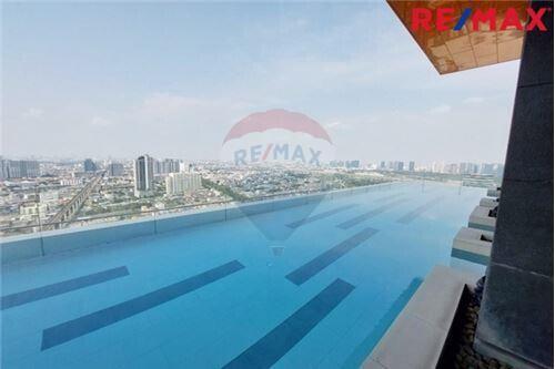 32 Sqm., 1 Bed Townhouse listed for ฿ 4,390,000.