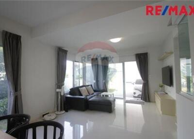 140 Sqm., 3 Beds Townhouse listed for ฿ 3,990,000.