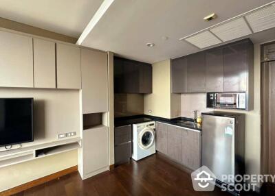 1-BR Condo at The Lumpini 24 near BTS Phrom Phong