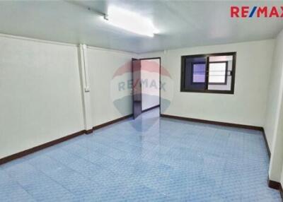 180 Sqm., 3 Beds Townhouse listed for ฿ 1,590,000.