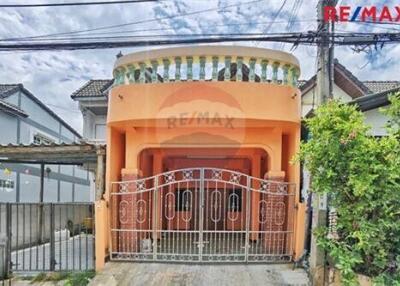 180 Sqm., 3 Beds Townhouse listed for ฿ 1,590,000.