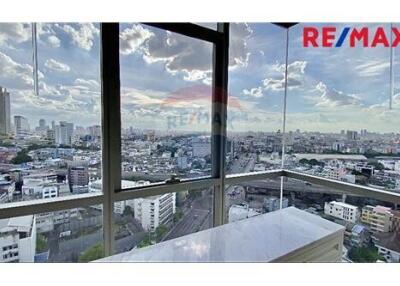 56 Sqm., 1 Bed Condo listed for ฿ 9,200,000.