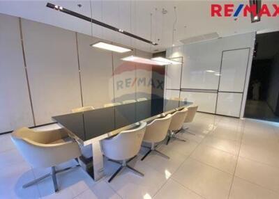 56 Sqm., 1 Bed Condo listed for ฿ 9,200,000.