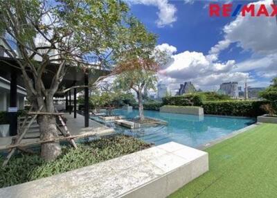 56 Sqm., 1 Bed Condo listed for ฿ 9,200,000.