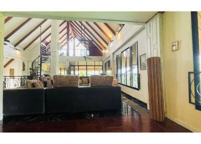 Pool villa with sea views in Ao nang