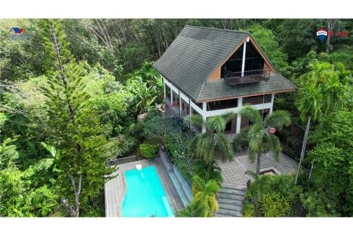 Pool villa with sea views in Ao nang