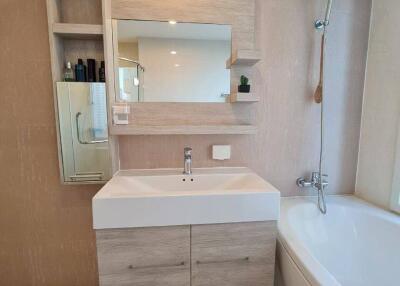 2-BR Condo at Baan Siri 31 Condominium near MRT Sukhumvit