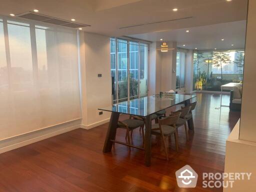 3-BR Condo at Monterey Place Sukhumvit 16 near MRT Queen Sirikit National Convention Centre