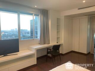 3-BR Condo at Monterey Place Sukhumvit 16 near MRT Queen Sirikit National Convention Centre