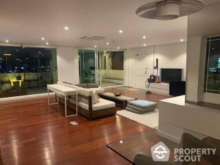 3-BR Condo at Monterey Place Sukhumvit 16 near MRT Queen Sirikit National Convention Centre