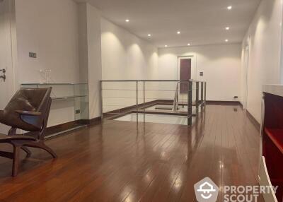 3-BR Condo at Monterey Place Sukhumvit 16 near MRT Queen Sirikit National Convention Centre