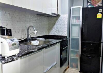 2-BR Condo at Jry Condominium Rama 9 in Bang Kapi