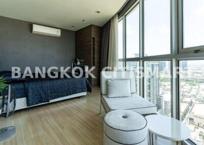 Condo at Sky Walk Condominium for rent