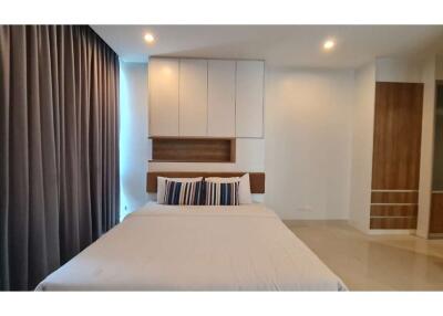 62 Sqm., 1 Bed, 2 Baths Condo listed for ฿ 4,370,000.