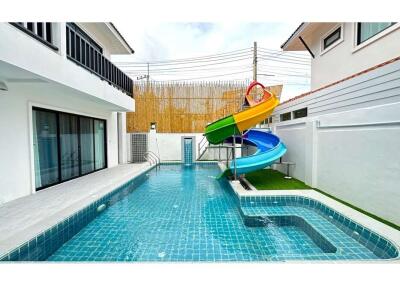 2 Storey Pool Villa for Rent