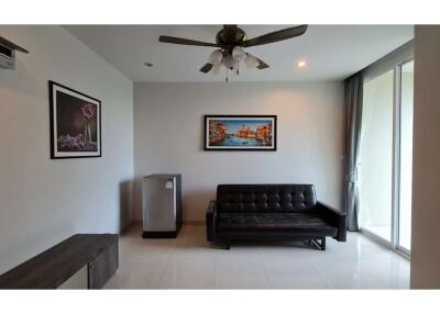 53 Sqm., 1 Bed, 1 Bath Condo listed for ฿ 3,650,000.