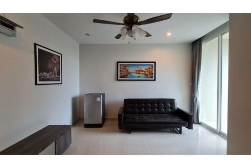 53 Sqm., 1 Bed, 1 Bath Condo listed for ฿ 3,650,000.