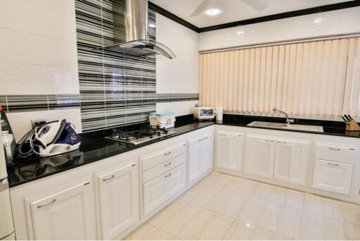 608 Sqm., 4 Beds, 4 Baths Townhouse listed for ฿ 64,000,000.