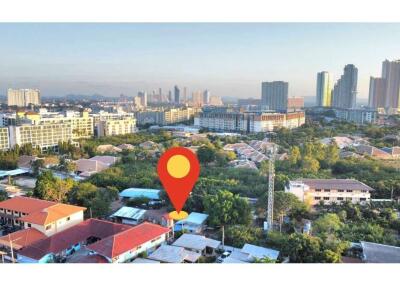 3,708 Sqm. Townhouse listed for ฿ 35,000,000.