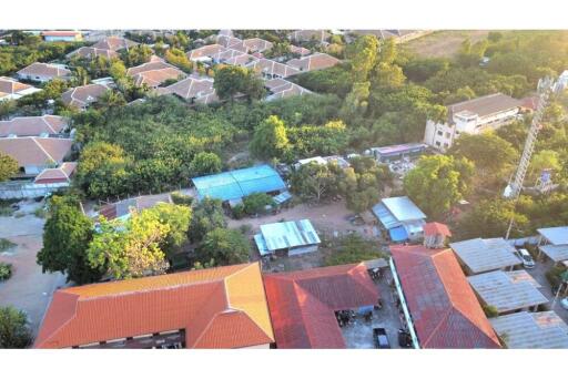 3,708 Sqm. Townhouse listed for ฿ 35,000,000.