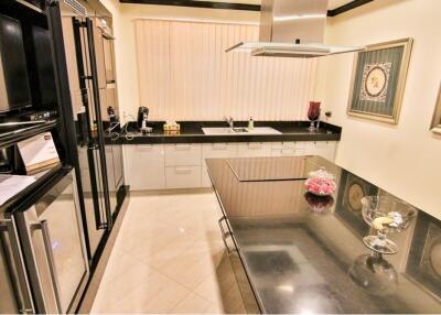 608 Sqm., 4 Beds, 4 Baths Townhouse listed for ฿ 64,000,000.