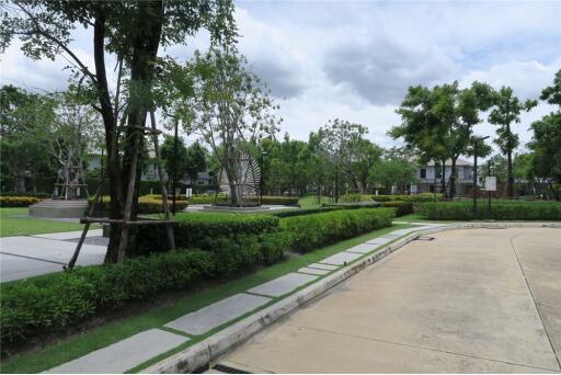 263 Sqm., 4 Beds, 4 Baths Townhouse listed for ฿ 19,000,000.