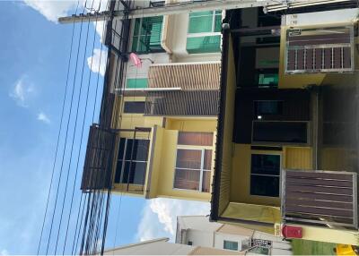 150 Sqm., 3 Beds, 3 Baths Townhouse listed for ฿ 4,500,000.