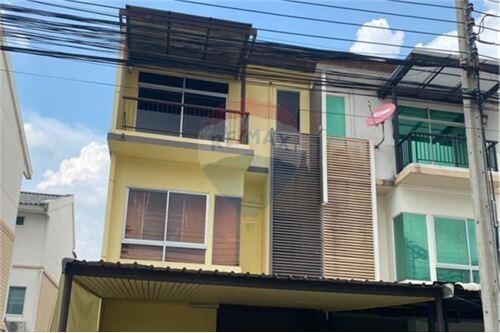 townhouse for sale at BAAN MAI RAMINDRA-KHUBON