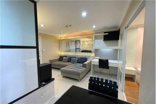 37 Sqm., 1 Bed, 1 Bath Condo listed for ฿ 16,000./Month