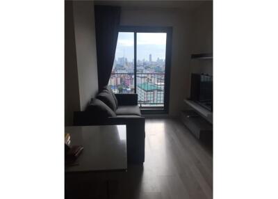 For rent Centric Ratchada-Huaikwang near MRT