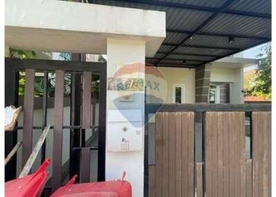 260 Sqm. Townhouse listed for ฿ 4,653,000.