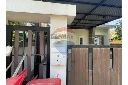 260 Sqm. Townhouse listed for ฿ 4,653,000.