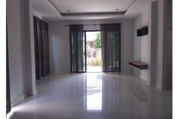 187 Sqm. Townhouse listed for ฿ 4,015,000.