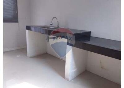 110 Sqm. Townhouse listed for ฿ 2,200,000.