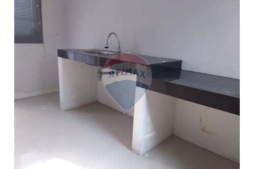 110 Sqm. Townhouse listed for ฿ 2,200,000.