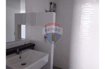 110 Sqm. Townhouse listed for ฿ 2,200,000.