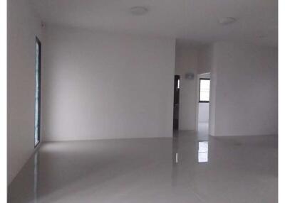 138 Sqm. Townhouse listed for ฿ 2,700,000.